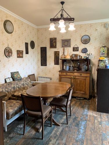 Kitchen, Guests house Qotukner in Ashtarak