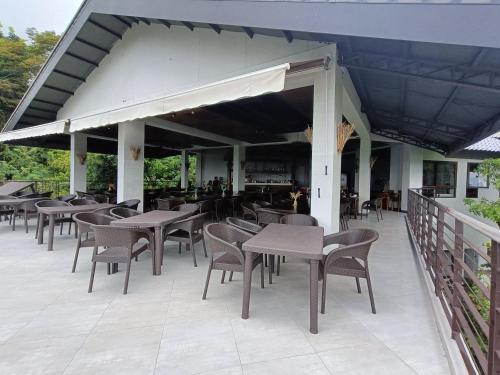 Restaurant, Mist Mountain Resort powered by Cocotel in Balamban