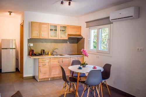 keuken, Ktima Holiday House in Skiathos