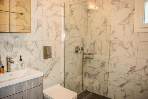 Two-Bedroom Apartment image 7