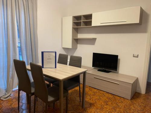  Trilocale Ospedale Civile 6 - F&L Apartment in Brescia