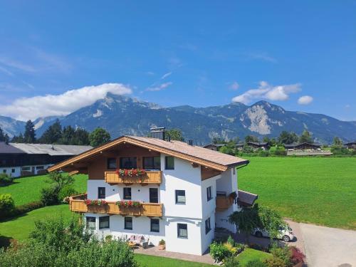  Haus Gschösser, Pension in Reith im Alpbachtal