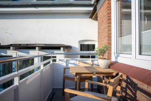 Three-Bedroom Apartment image 5