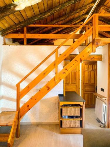 Magic Borda Puntal HUT 7983 in Ordino