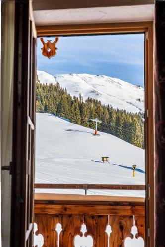 Wallegg Lodge - Alpine Premium Chalet - Ski In-Ski Out