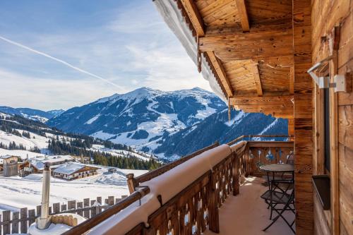 Wallegg Lodge - Alpine Premium Chalet - Ski In-Ski Out