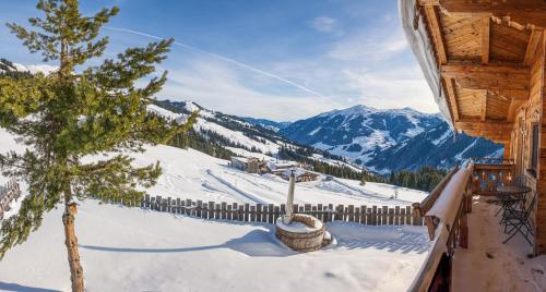 Wallegg Lodge - Alpine Premium Chalet - Ski In-Ski Out