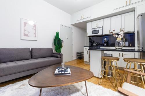 Apartment 283: Columbus Circle in New York, USA
