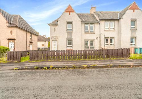 Sanderson Apartment by Klass Living Uddingston