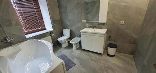 Centralnyi hotel - image 5