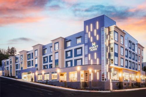 . Hyatt Place San Carlos