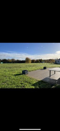 Maison calme aux pieds du circuit des 24h