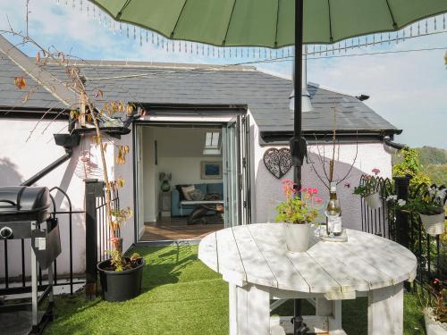 Moon's Cottage Moon's Cottage