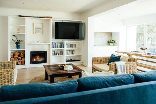 Avisa Villa - 4 bedroom Villa with Majestic Ocean Views