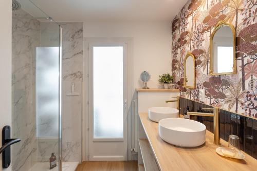 One-Bedroom Apartment image 10