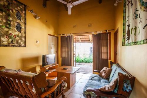 African Sunsets (Bophirimo Self-Catering Guest House) in Κασάνε