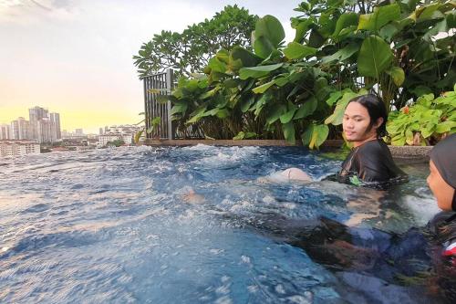 Studio with infinity Pool near KLCC