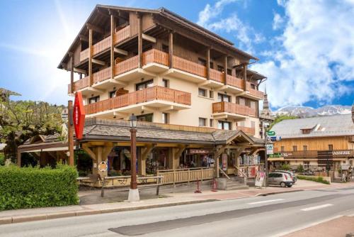 Les Aiguilles De Warens - Hôtel - Combloux