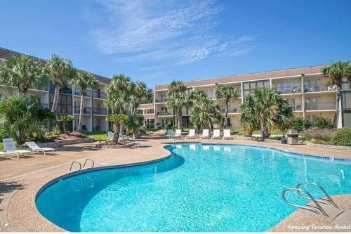 Biloxi Beach-Good Vibes Condo in Biloxi, USA