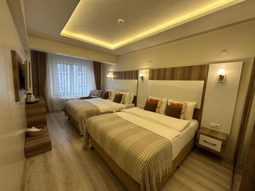 Line Suite Hotel
