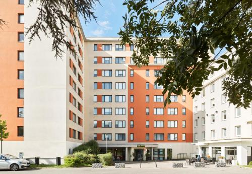 Novotel Suites Paris Velizy - image 2