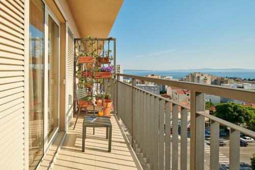 Superior Single Room with Balcony and Sea View image 4