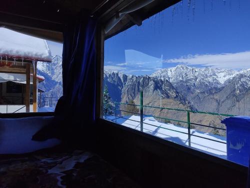 Poppy Resorts Auli