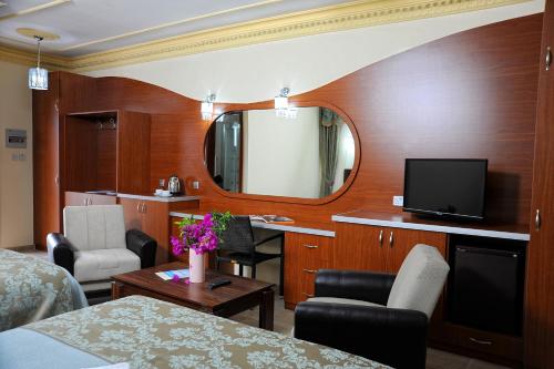 Riverside Garden Resort - image 7