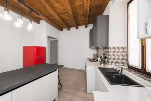 Two-Bedroom Apartment image 5
