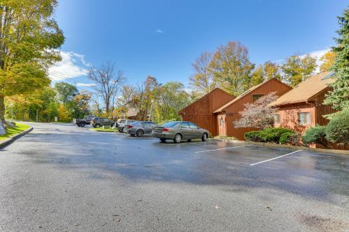 Modern Vernon Township Condo Near Ski and Water Park