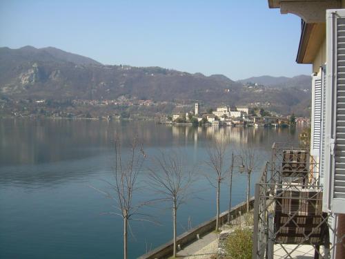Lake view rooms and flats Casa Sul Lago in Orta San Giulio