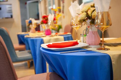 Restaurante, Hotel Mickel in Douala