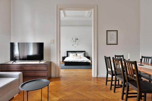 Budape Apartman House 10