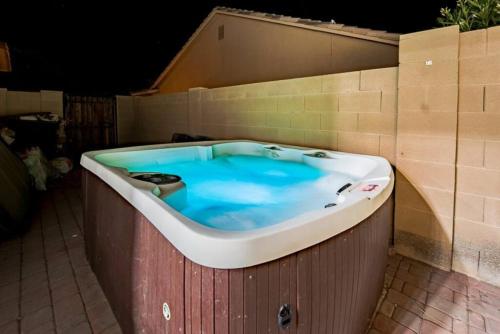 The Tranquil Retreat Heated Pool HotTub Sauna BBQ