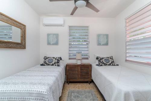 Coral Casa just one block from the beach