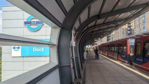 London Dockside Apartment, Londýn (fotografie 9)