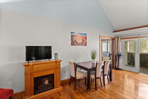 Amazing 2br 2ba with Loft C