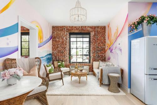 The Acoma House in Lincoln Park