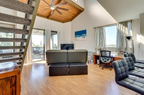 Top-Floor Kailua Bay Resort Condo with Ocean Views! in Kailua (HI)
