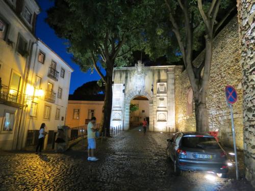 Castle Inn Lisbon Apartments - main image