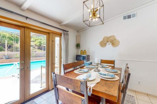 Breezy Bungalow in San Diego, USA