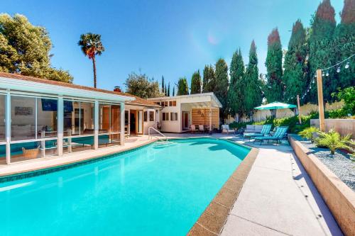 Breezy Bungalow in San Diego, USA