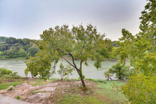 Riverfront Cuero Vacation Home with Spacious Deck! in Cuero, USA