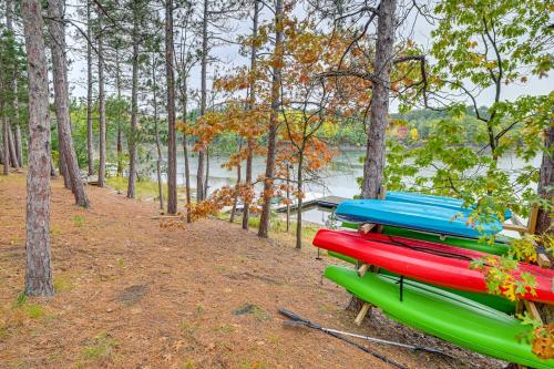 Quiet Retreat on Lake with Kayaks Boats Bikes! - image 14