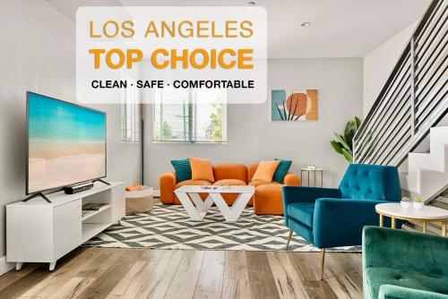 Fun Mid-City New Home Sleeps 10 Near USC/DTLA/Expo in Los Angeles, USA