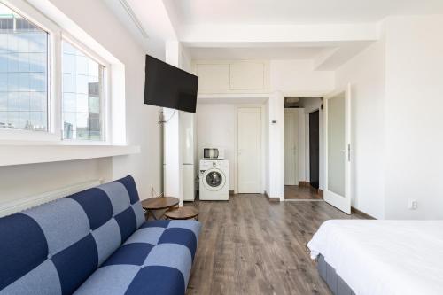 Downtown Victoria Apartments - image 11
