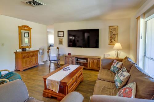 Florida Vacation Rental 2 Mi to Rainbow River in Dunnellon, USA