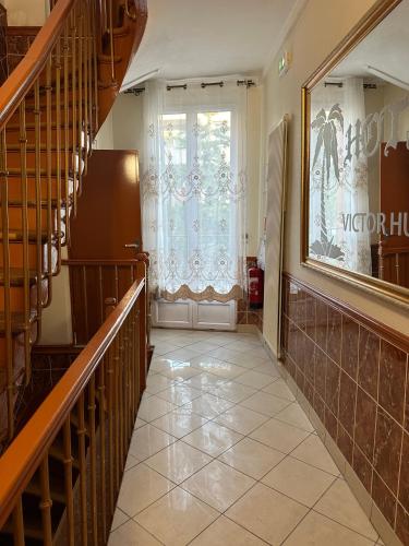 Hotel Victor Hugo in Aubervilliers