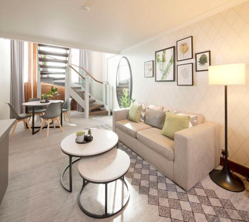 Crowne Plaza London Kensington - image 8
