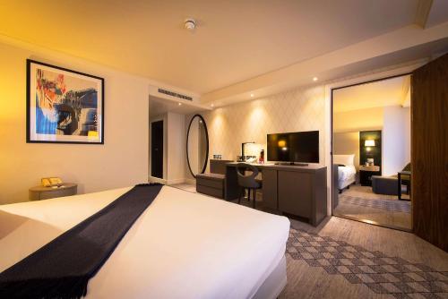 Doubletree By Hilton London Kensington